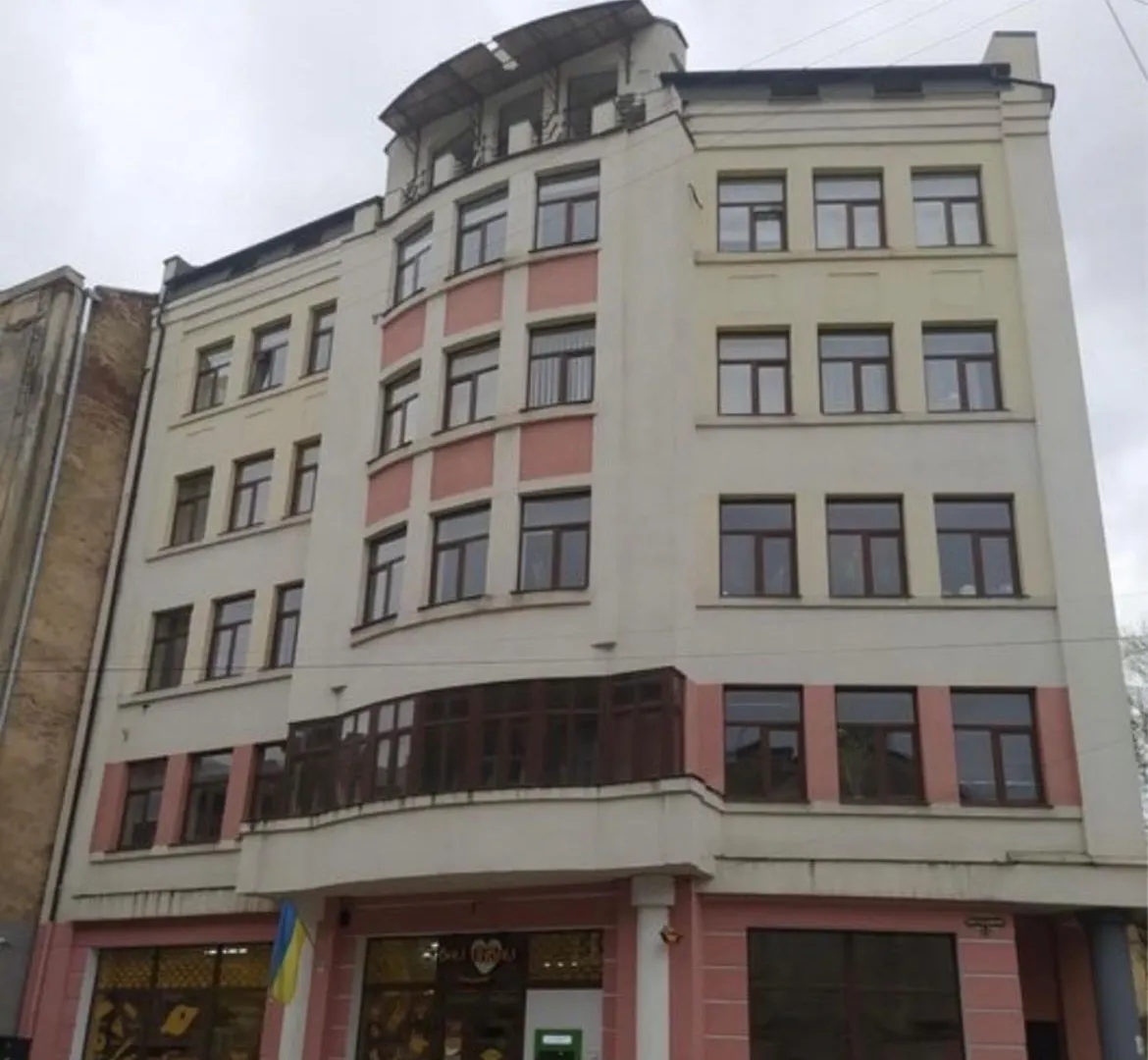 Просторі Апартаменти На Костомарова 3, Центр! Lviv